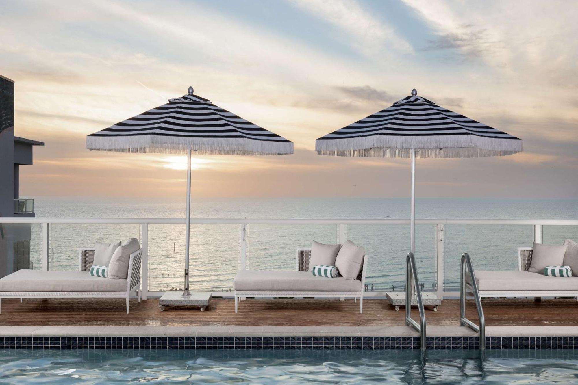The Hiatus Clearwater Beach, Curio Collection By Hilton Eksteriør bilde